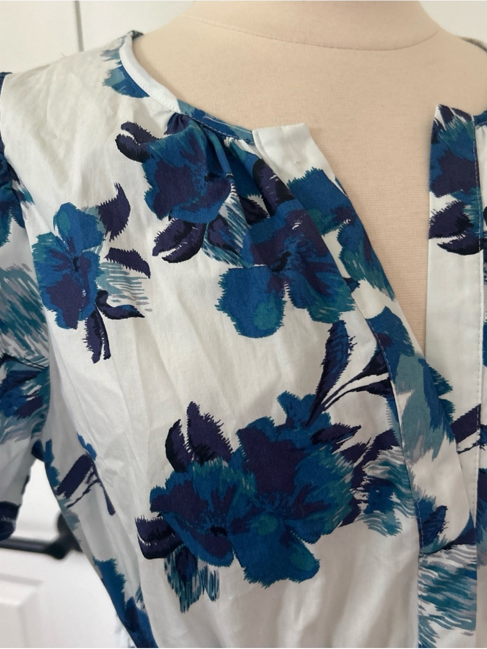 ANTHROPOLOGIE size L The Somerset Mini Dress Blue Floral Pockets - Picture 5 of 9